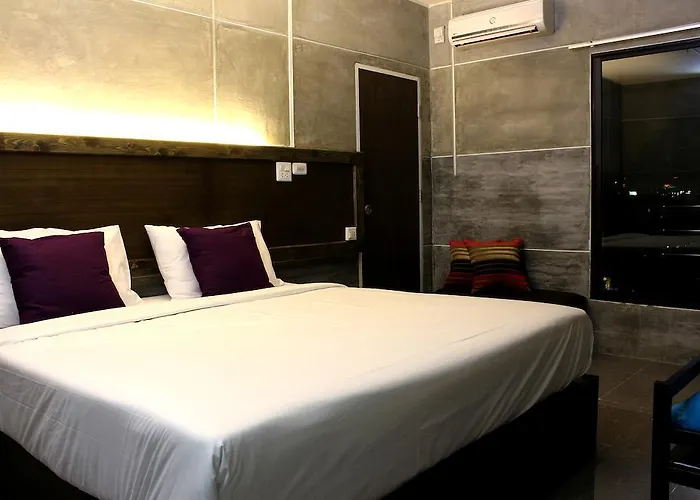 Hotel 68