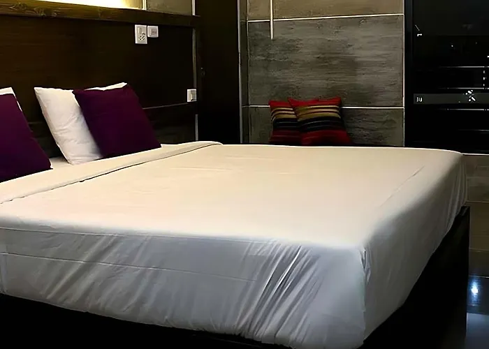 Hotel 68 3*