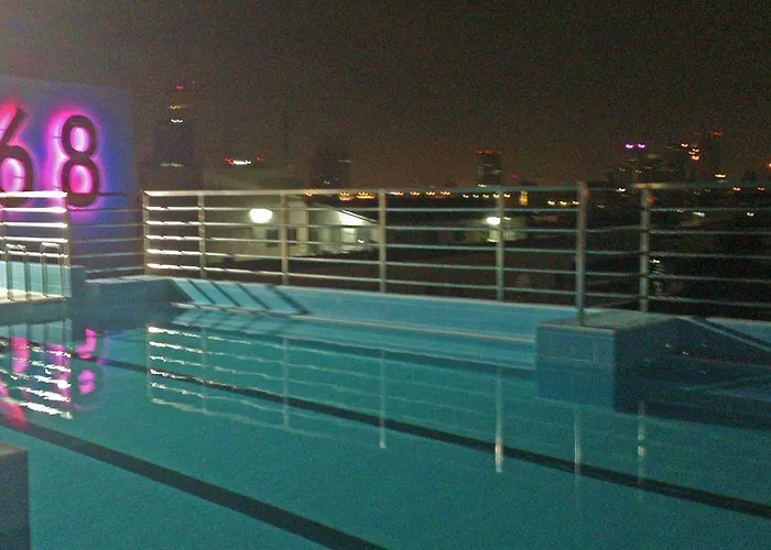 Hotel 68